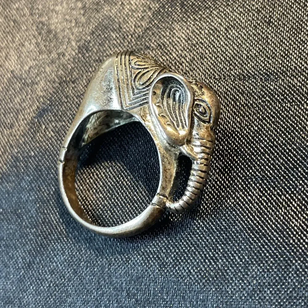 Vintage Bali Style 3D Elephant Animal Statement Ring Heavy Silver Tone Sz9